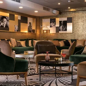 **** Отель Niepce Paris, Curio Collection By Hilton Франция